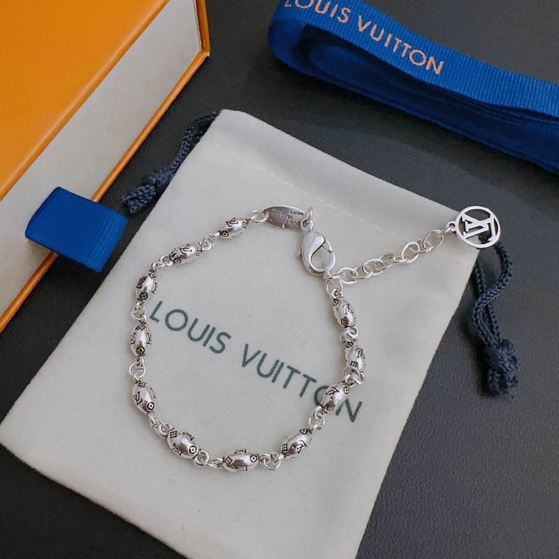LV Bracelet 02lyr64